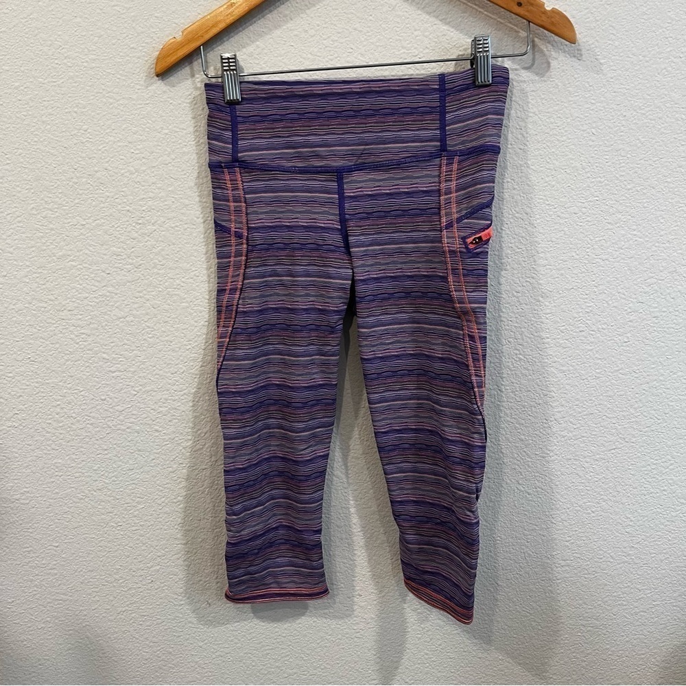 Lululemon Run: Top Speed Crop Space Dye Twist Iris Flower Pink Shell size 4 - Picture 6 of 9